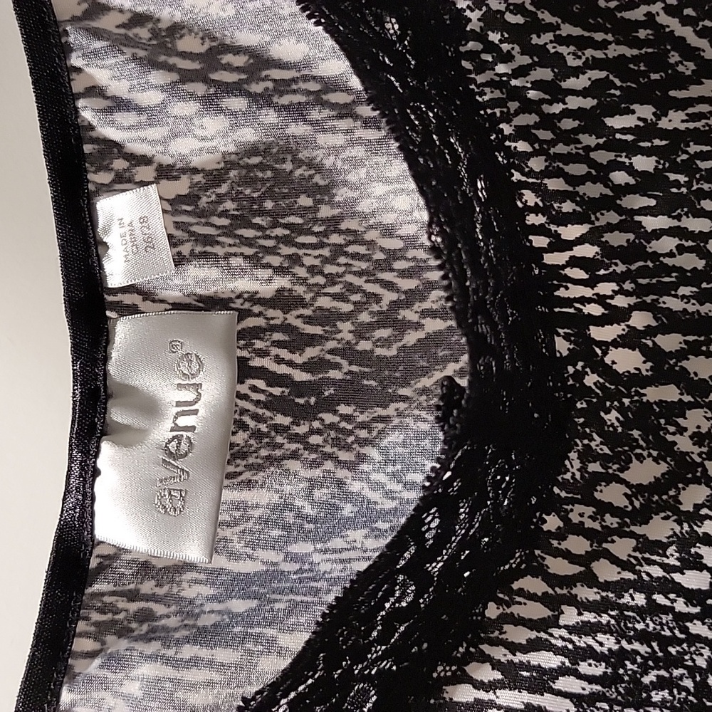 Snakeskin print tank top - Picture 3 of 5